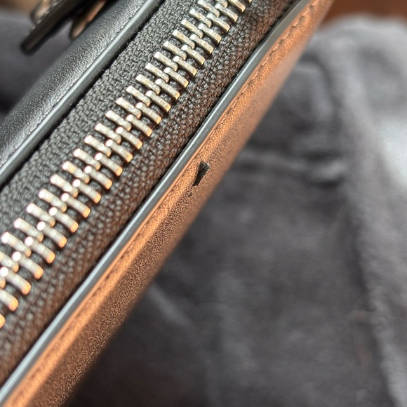 Coach Penn Shoulder Bag - Picture 8 of 10